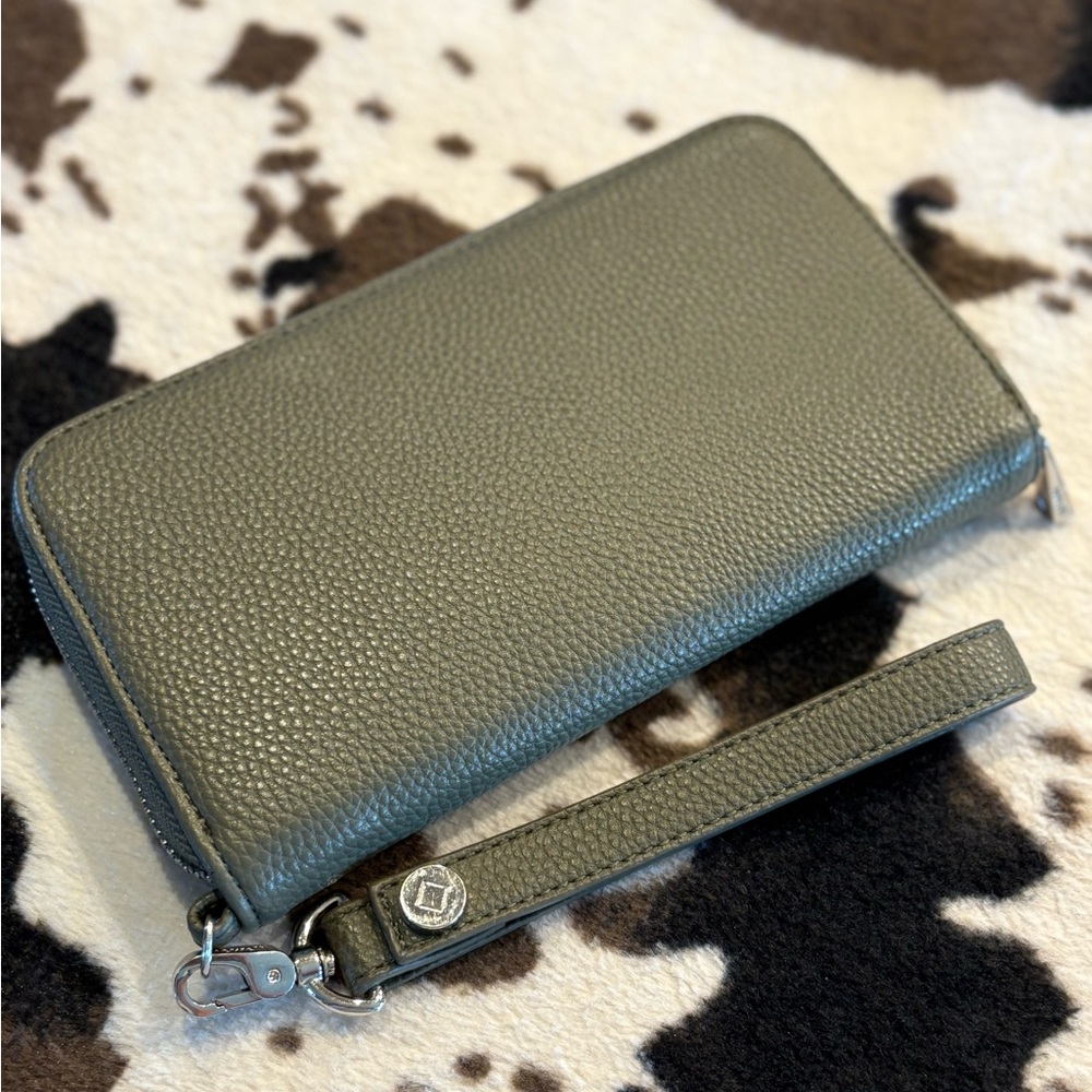 Thirty One Wallet